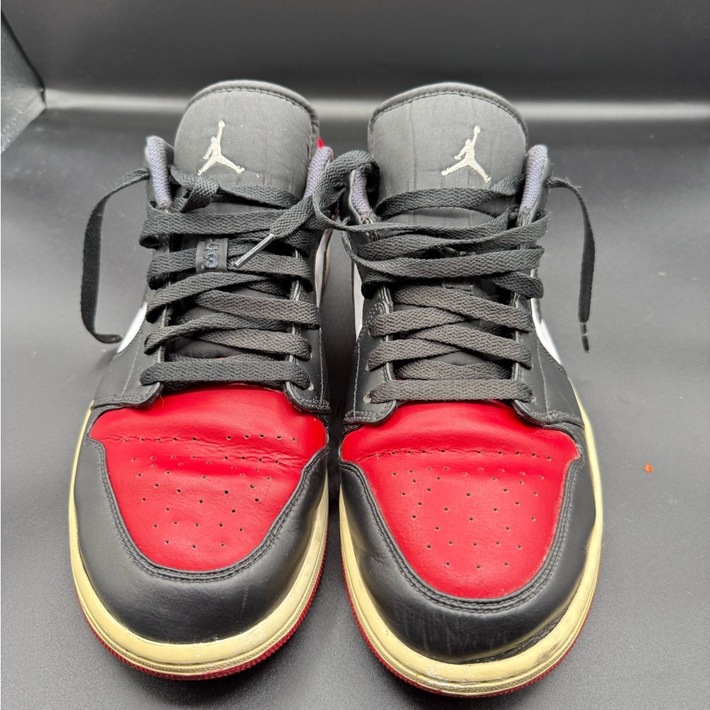 Nike Black and Red Sneakers Iconic Basketball Style